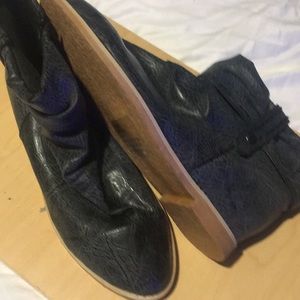 Women’s boots dress